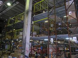 Компания "ЭКС": мезонин Компания "ЭКС": мезонин